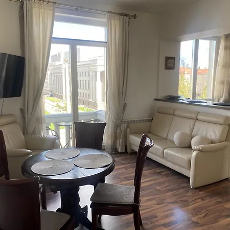 Parliament View Apartment, Gedimino Avenue Wilna